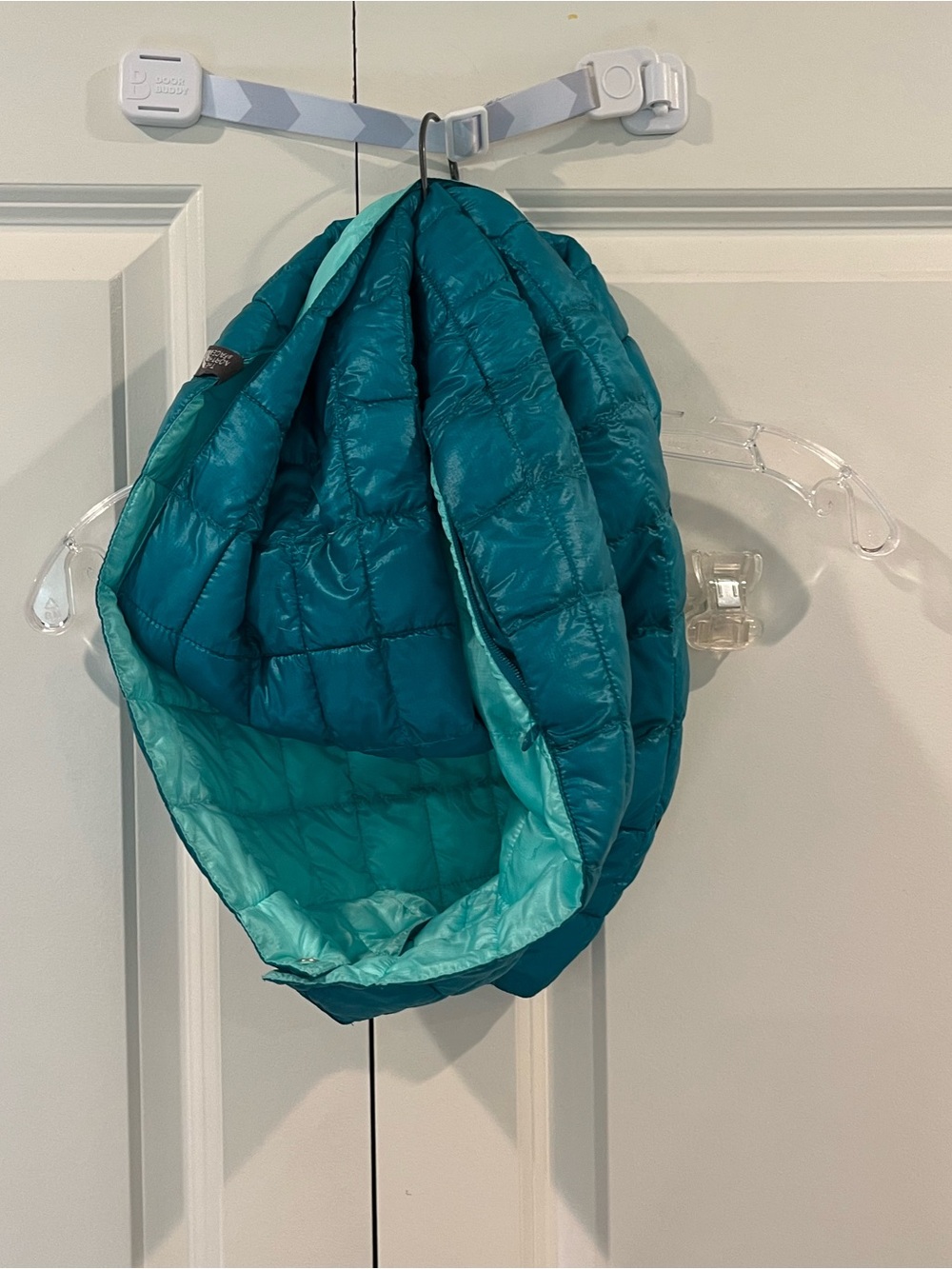 The North Face Reversible Aqua Turquoise Blue thermoball puffer infinity scarf